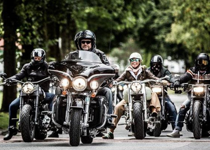 Jangan Asal-asalan, Ini Tips Aman untuk yang Baru Belajar Naik Moge 