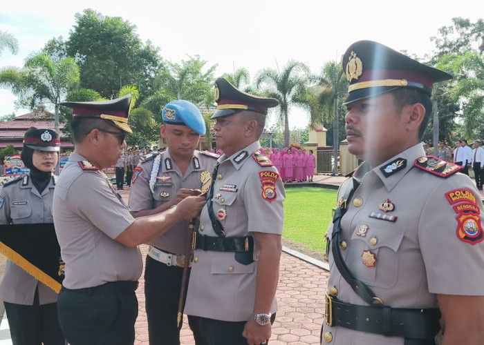 Kapolres Mukomuko Pimpin Sertijab Kapolsek Pondok Suguh dan Sungai Rumbai