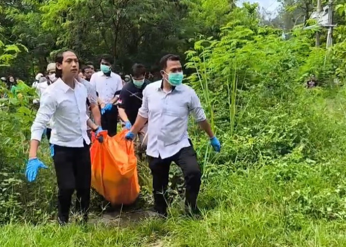 Penemuan Mayat Warga Jalan Seruni  Komplek Transmigrasi Kota Bengkulu di Kebun Warga