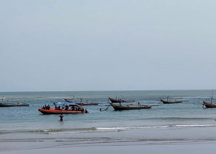 Kecelakaan Kapal di Perairan Lais, 9 Nelayan Hilang Kontak saat Mencari Ikan   