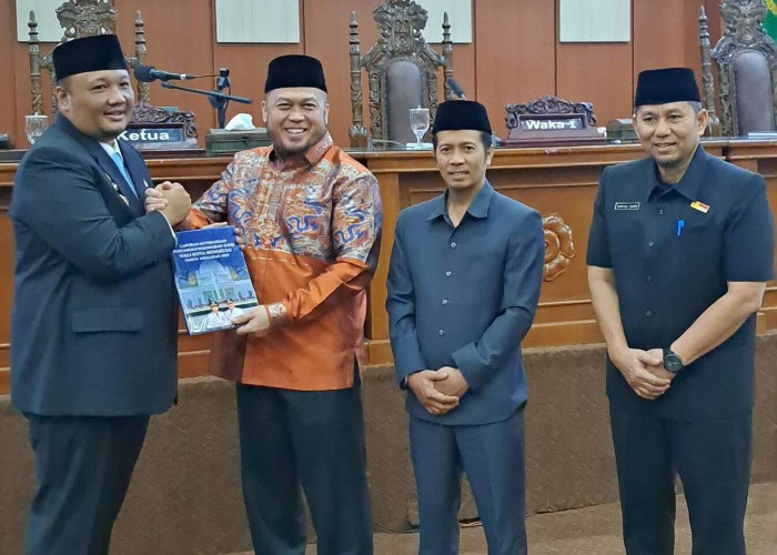 Rapat Paripurna LKPJ Walikota 2025
