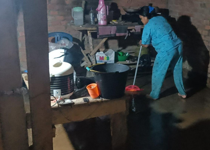 Kepahiang juga Kebanjiran, Sungai Air Pesi Meluap dan Rendam Rumah Warga