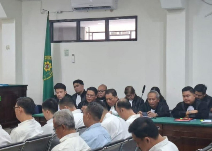  Yakup Hasibuan Pengacara Jokowi Dampingi Bos Tambang Batubara Bengkulu Sidang Perdana