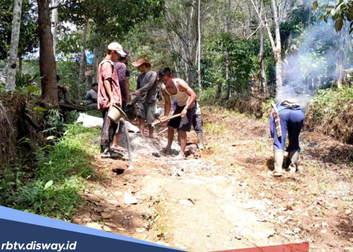  Jalan di Semelako Kembali Rusak, Warga Lagi-lagi Gotong Royong