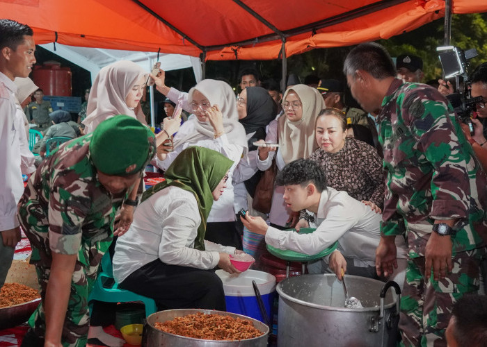Subuh-subuh Willie Bersama Emak-emak Cek Dapur, Persiapan 100.000 Porsi