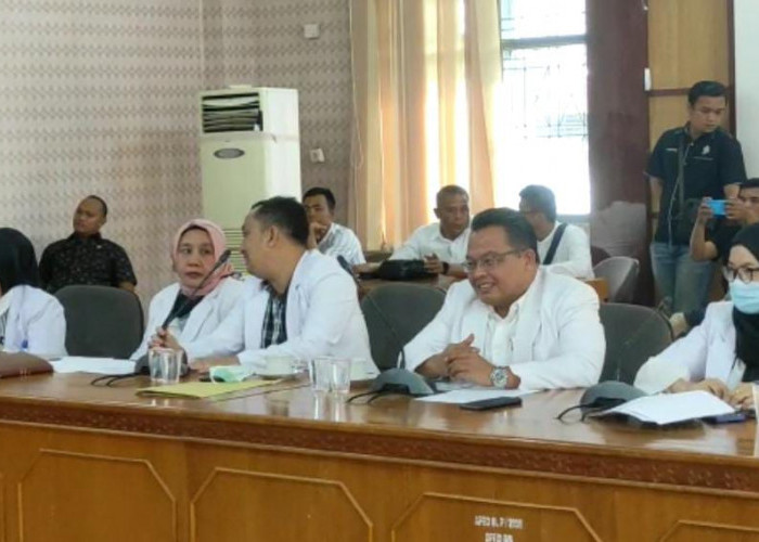 Insentif Tak Kunjung Cair, Belasan Dokter RSHD Manna Ngadu ke Dewan