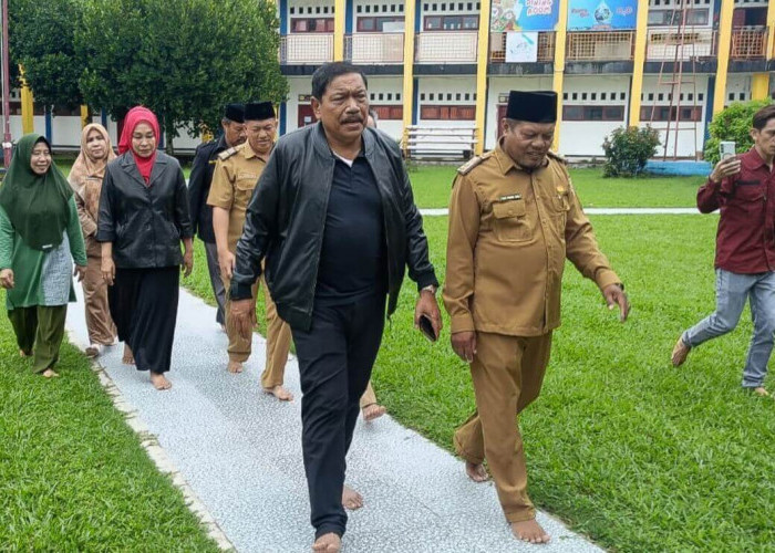 Wagub Mian Obeservasi ke SMAN 10 Pentagon di Kabupaten Kaur, Kondisi Sarpras Sekolah Miris