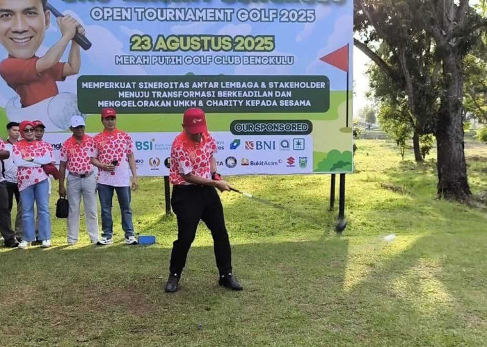 Kejati Bengkulu Gelar Open Turnamen Golf 2025 dalam Rangka Memperingati Hari Lahir Kejaksaan RI ke-80