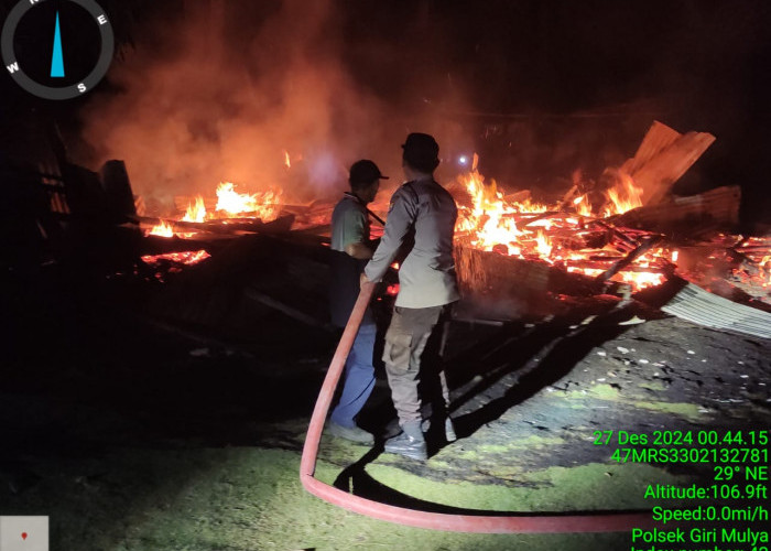 Kebakaran di Air Sebayur, Dua Rumah Hangus Rata Dengan Tanah