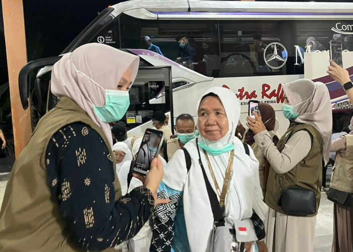 390 Jemaah Haji Kloter PDG 03 Tiba di Bengkulu, Satu Jemaah Masih Dirawat di Al Jami Hospita