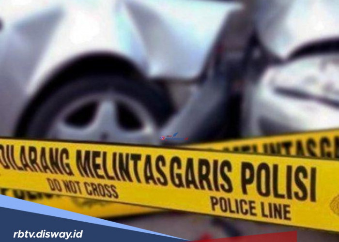 Heboh, Sedan Mewah Dikepung dan Diamuk Massa, Ternyata Ini Penyebabnya