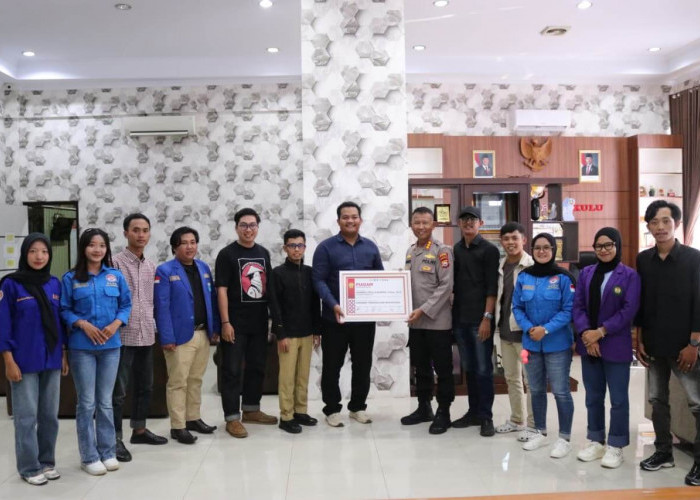  Kapolresta Bengkulu Kombes Pol Sudarno Dianugerahi Gelar Sahabat Pemuda dan Mahasiswa