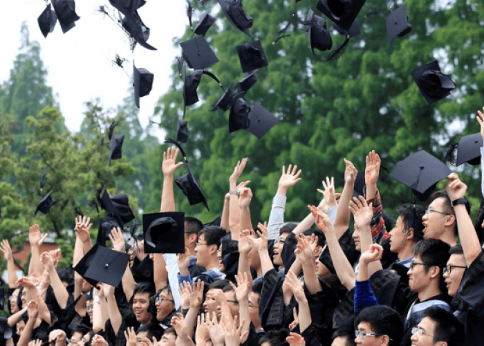 11 Jurusan Kuliah yang Banjir Peminat, Prospek Kerja Menjanjikan