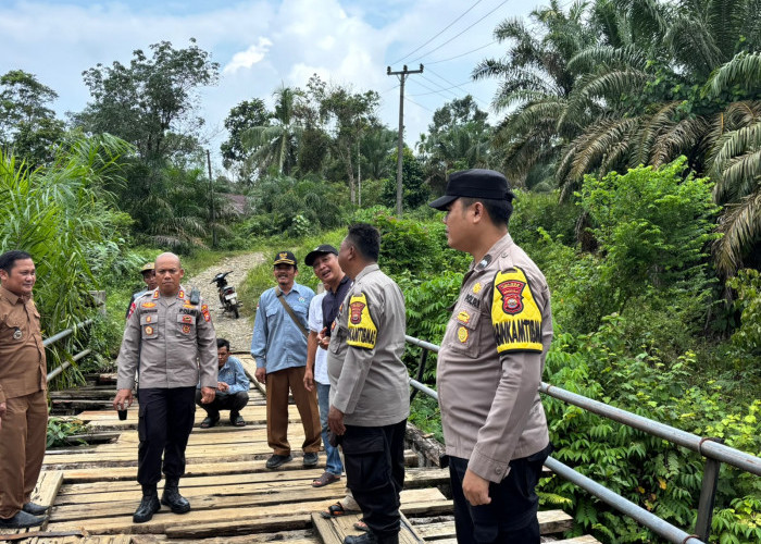 Peduli Desa Pedalaman, Kapolres Seluma Kembali Inisiasi Rehab Jembatan Muara Nibung di Ulu Talo