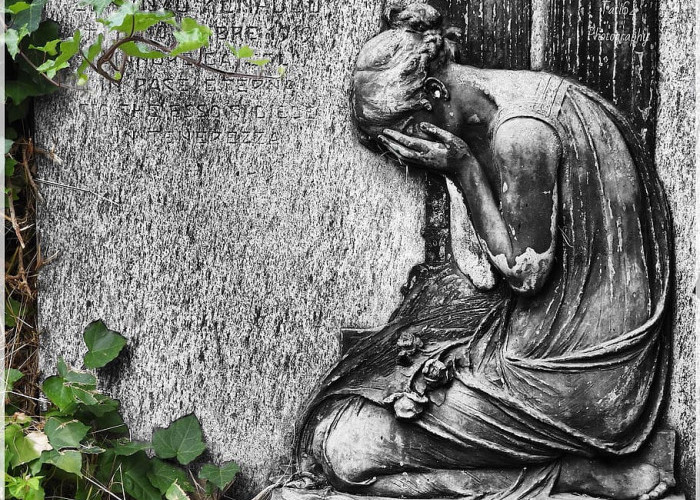 Kisah Istri yang Menggendong Jenazah Suaminya Sejauh 75 Km, Bukti Cinta Sejati dan Janji Setia