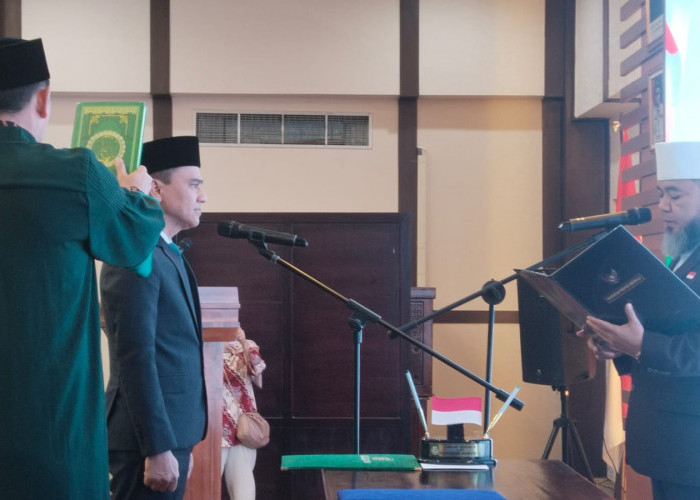 Gubernur Bengkulu Lantik Somi Mohamad Yunus Sebagai Direktur Kepatuhan Bank Bengkulu 2026-2030