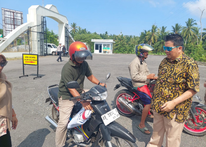 Razia Patuh Pajak Depan MPP Bengkulu Tengah, Lima Pengendara Bayar Ditempat