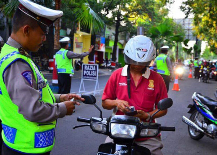 Titik Lokasi Operasi Keselamatan Jaya 2026 di Jakarta Timur, Tak Pakai Helm SNI Bisa Kena Tilang