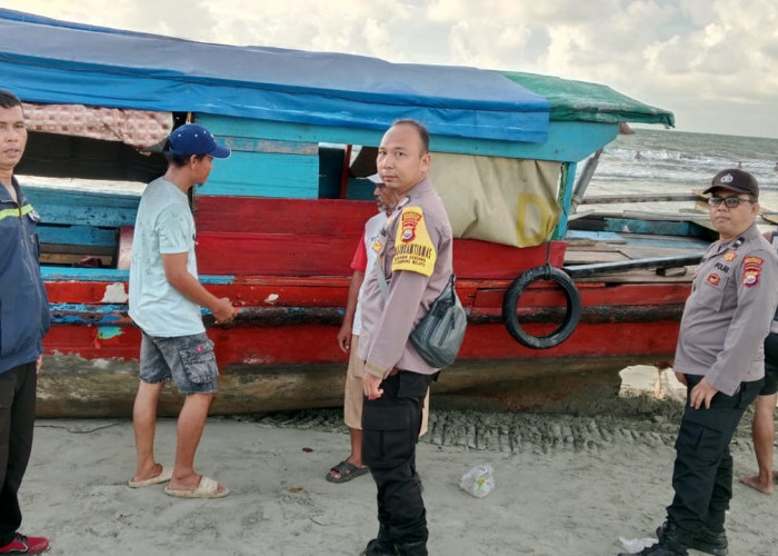 Nyaris Merenggut Nyawa, Kapal Mendarat ke Tepian Tanpa Nahkoda 