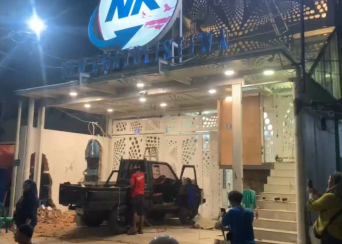 Wali Kota Bengkulu Apresiasi Manajemen Toko New Khatulistiwa, Bongkar Bangunan Secara Mandiri