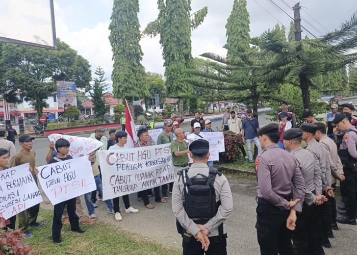 Warga Gelar Aksi Damai 'Ada Dugaan Pelanggaran Pemanfaatan Kawasan Hutan di Bengkulu Utara'