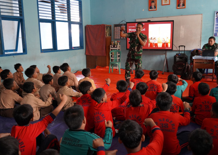 Tanamkan Cinta Tanah Air Sejak Dini, Korem 041/Gamas Kenalkan Jejak Pahlawan kepada Penerus Bangsa