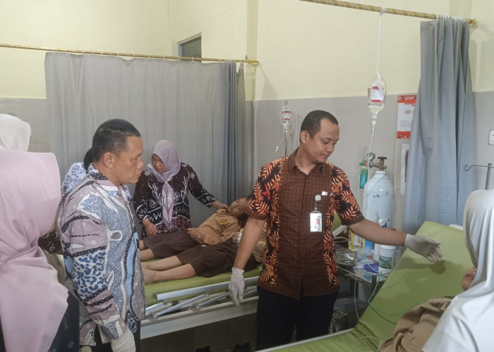 Usai Santap Menu MBG, 7 Murid dan 1 Penjaga SDN 18 Kepahiang Dilarikan ke Puskesmas, Merasa Mual dan Pusing