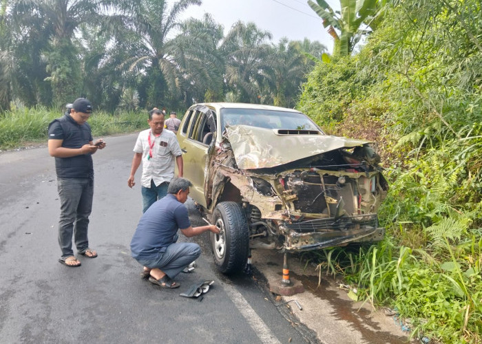 Mobil Dinas Satpol PP Bengkulu Utara Kecelakaan di Rejang Lebong, Dua Penumpang Cedera
