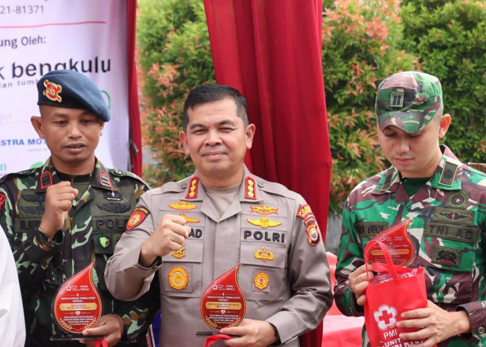 Kapolresta Bengkulu Terima Penghargaan Saat Peringatan Hari Donor Darah Sedunia 2026