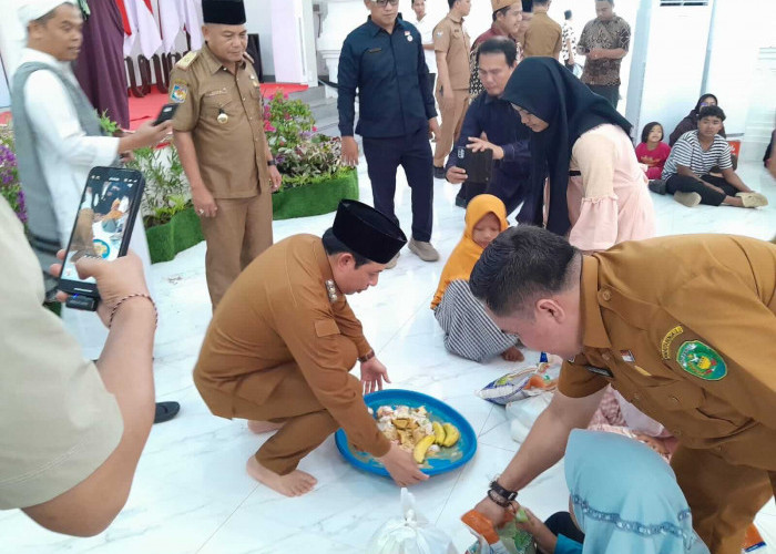 Wali Kota Bengkulu Dedy Wahyudi Melantai Bersama 1.309 Anak Yatim Piatu dan Nyetir Odong-Odong