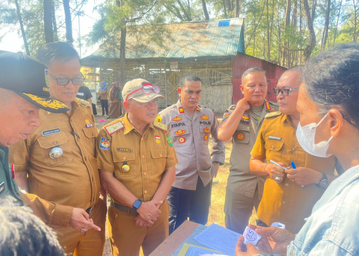 Diawali Apel Gabungan, Pedagang di Pantai Panjang Cabut Nomor Undian Penetapan Lokasi Lapak