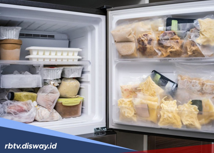 5 Penyebab Kulkas Mengeluarkan Air atau Bocor dan Cara Mengatasinya