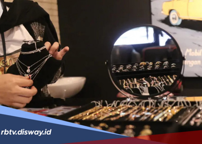 Harga Emas Perhiasan Hari Ini, Segini Selisih 24 Karat dan 22 Karat