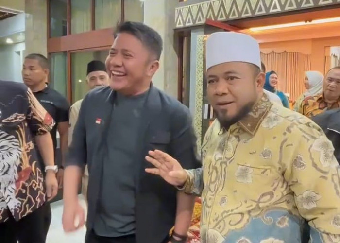 Gaya Canda Dua Gubernur Helmi Hasan dan Herman Deru, Penuh Tawa dan Keakraban