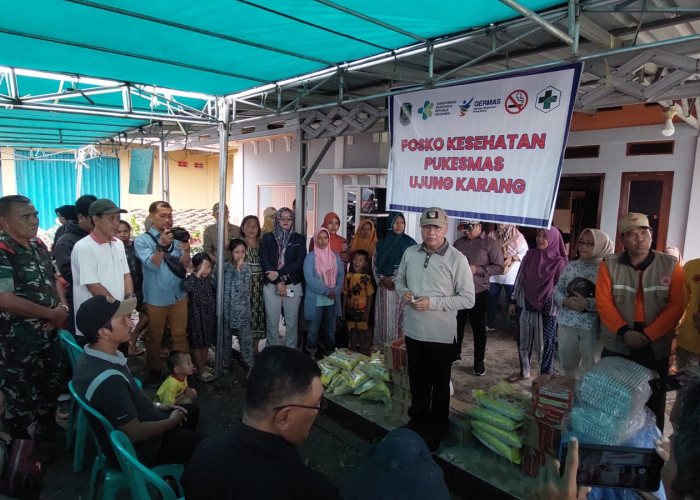 Kunjungi Korban Banjir di Bengkulu Tengah, Gubernur Instruksikan Ini ke PJ Bupati