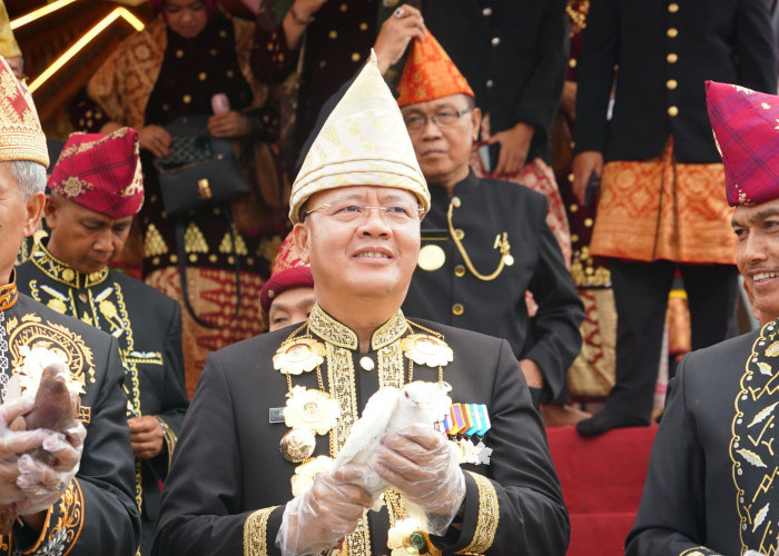 Festival Budaya Daerah di HUT ke-144 Kota Curup Rejang Lebong , Gubernur Rohidin Doakan Makin Sejahtera