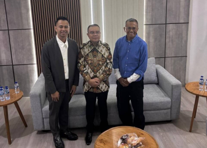 Sufmi Dasco dan Raffi Ahmad Kunjungi Kantor Disway, Dahlan Iskan Sambut Hangat