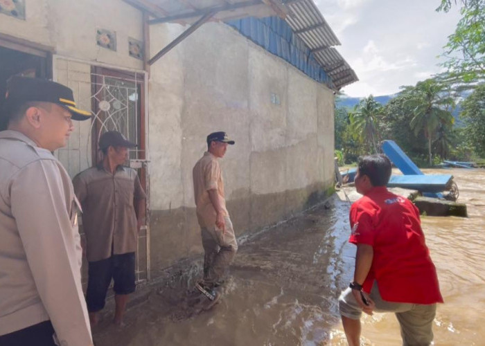 Banjir Lebong, Wabup  Bambang Instruksikan Percepat Bantuan Logistik dan Dapur Umum