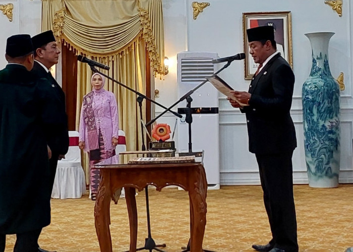 Plt Gubernur Bengkulu Rosjonsyah, Resmi Melantik Haryadi sebagai Penjabat Sekda Provinsi Bengkulu