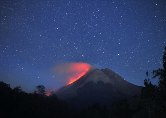 Mitos Gunung Merapi, Tidak Banyak Orang yang Berani Mendaki Malam Hari