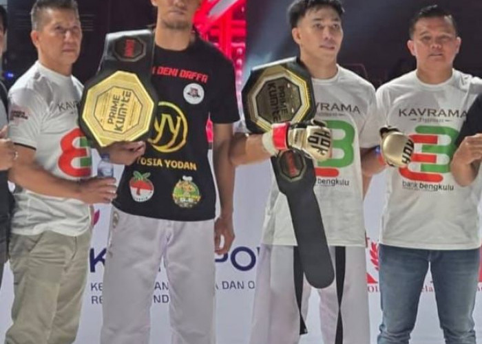 Duo Deni Petarung Bengkulu Raih Sabuk Juara di Prime Kumite Championship 3