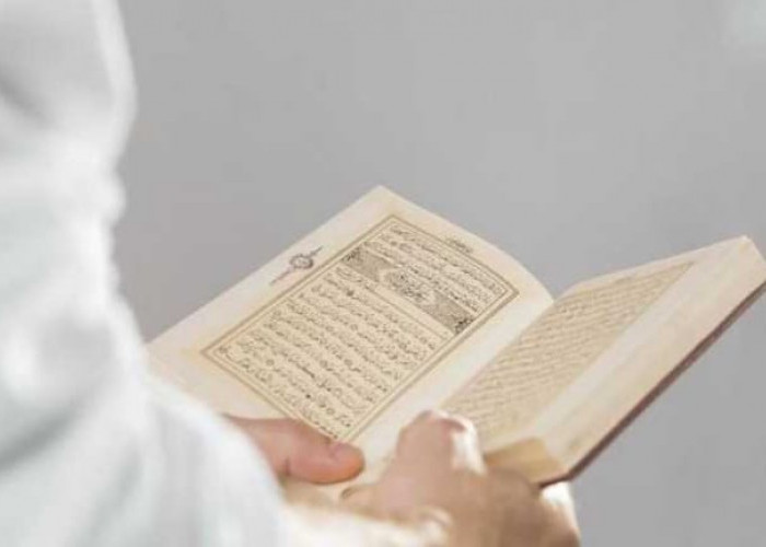 Perbanyak Baca Ayat Al Quran Ini, Mudah-mudahan Rezeki Mengikuti 