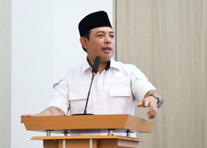 Respons Wali Kota Bengkulu Dedy Wahyudi  Tentang Aksi Protes Buang Sampah di Halaman Kantor Wali Kota