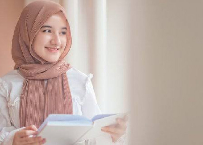 Benarkah Dosa Anak Perempuan Tidak Berhijab Ditanggung Orang Tua? Ini Penjelasannya