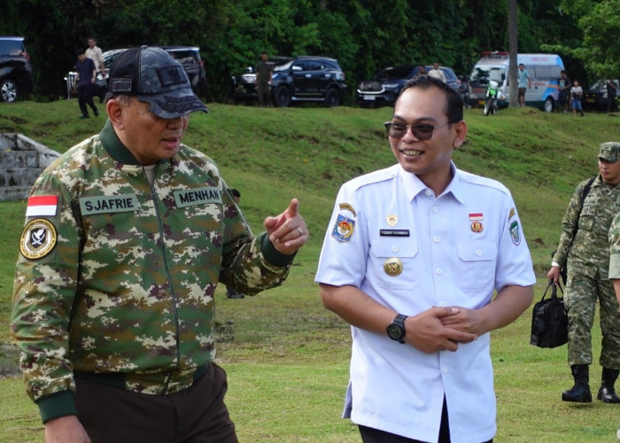 Bupati Seluma Usulkan Pendirian Rindam ke Menhan Sjafrie Sjamsoeddin