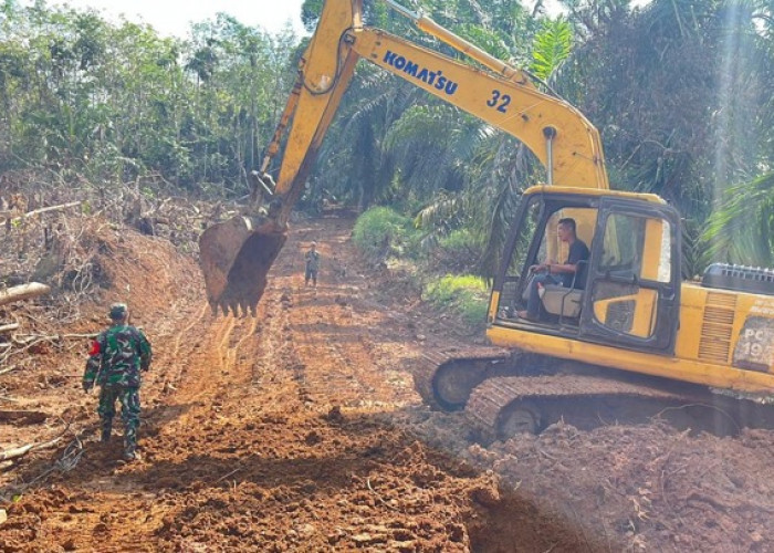 TMMD Reguler Ke-128 KODIM 0425/SELUMA, Menghapus Air Mata di Lubuk Lagan: TMMD Hadir Menjawab Isolasi Desa 
