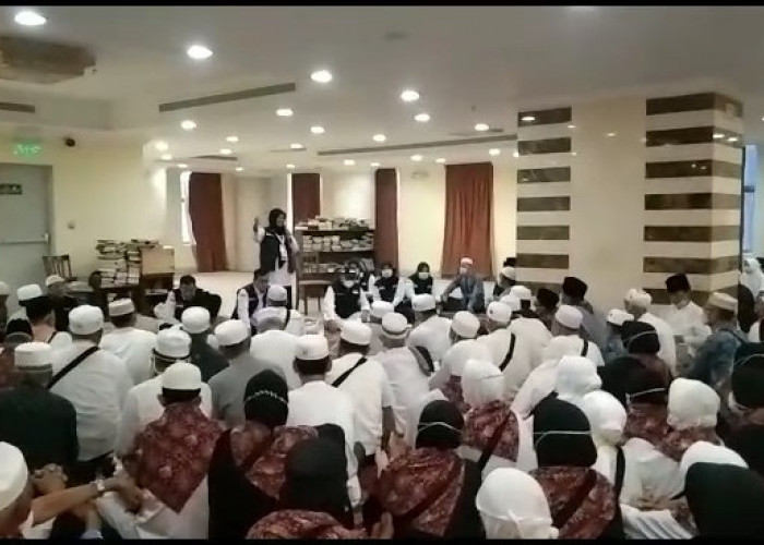 Aktivitas di Luar Dibatasi, Jamaah Calon Haji Ikut Manasik Haji di Hotel 