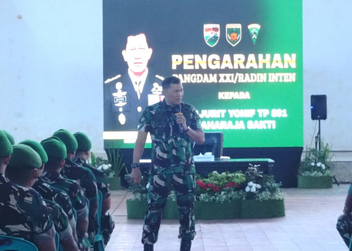 Pangdam XXI/ Radin Inten Kunker ke Kabupaten Seluma, Instruksikan Tamtama dan Bintara Lanjut Kuliah