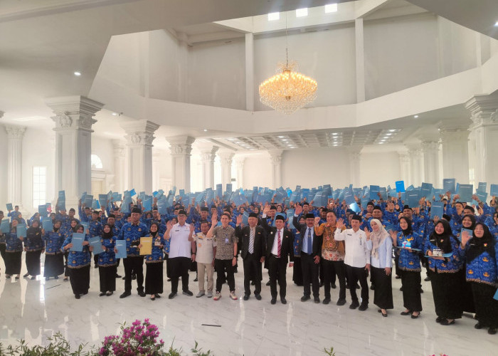 Setelah 20 Tahun Mengabdi, Suhairi Akhirnya Dilantik Walikota Bengkulu Jadi PPPK 