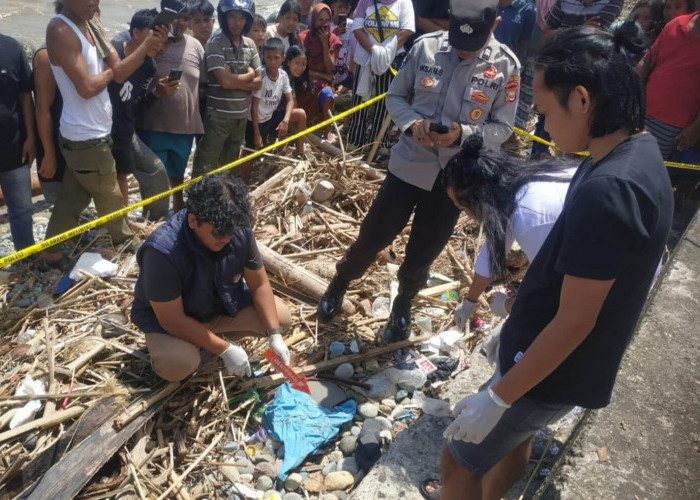 Bayi Laki-laki Ditemukan Tak Bernyawa Ditumpukan Bebatuan Kawasan Pantai Pasar Bawah Bengkulu Selatan